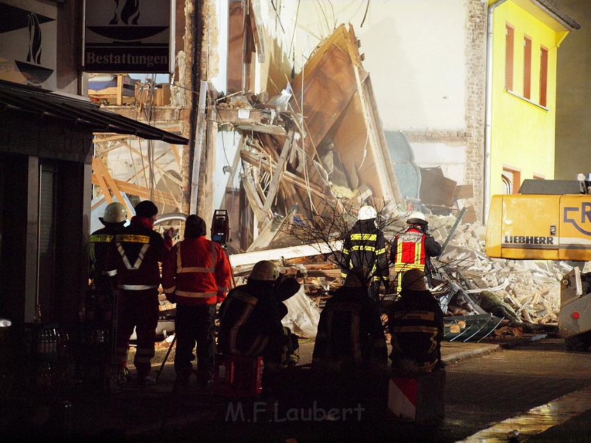 Hausexplosion Bruehl bei Koeln Pingsdorferstr P276.JPG